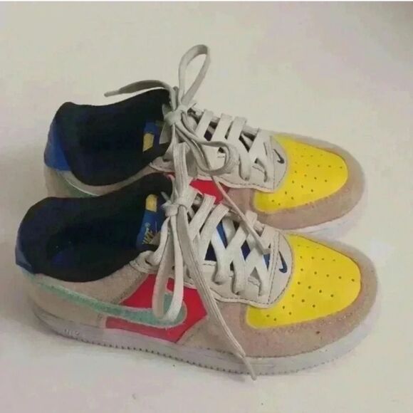 Nike Kids Multicolor Sneakers - Picture 3 of 13